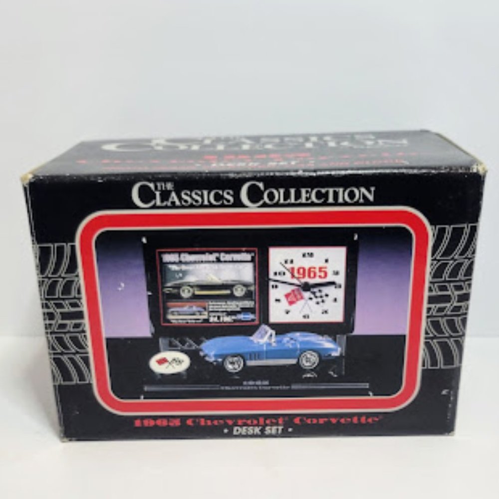 VINTAGE "THE CLASSIC COLLECTION DESK SET" 1965 CHEVY CORVETTE, CAR, CLOCK, FRAME